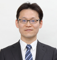 齋藤友彦教授の写真
